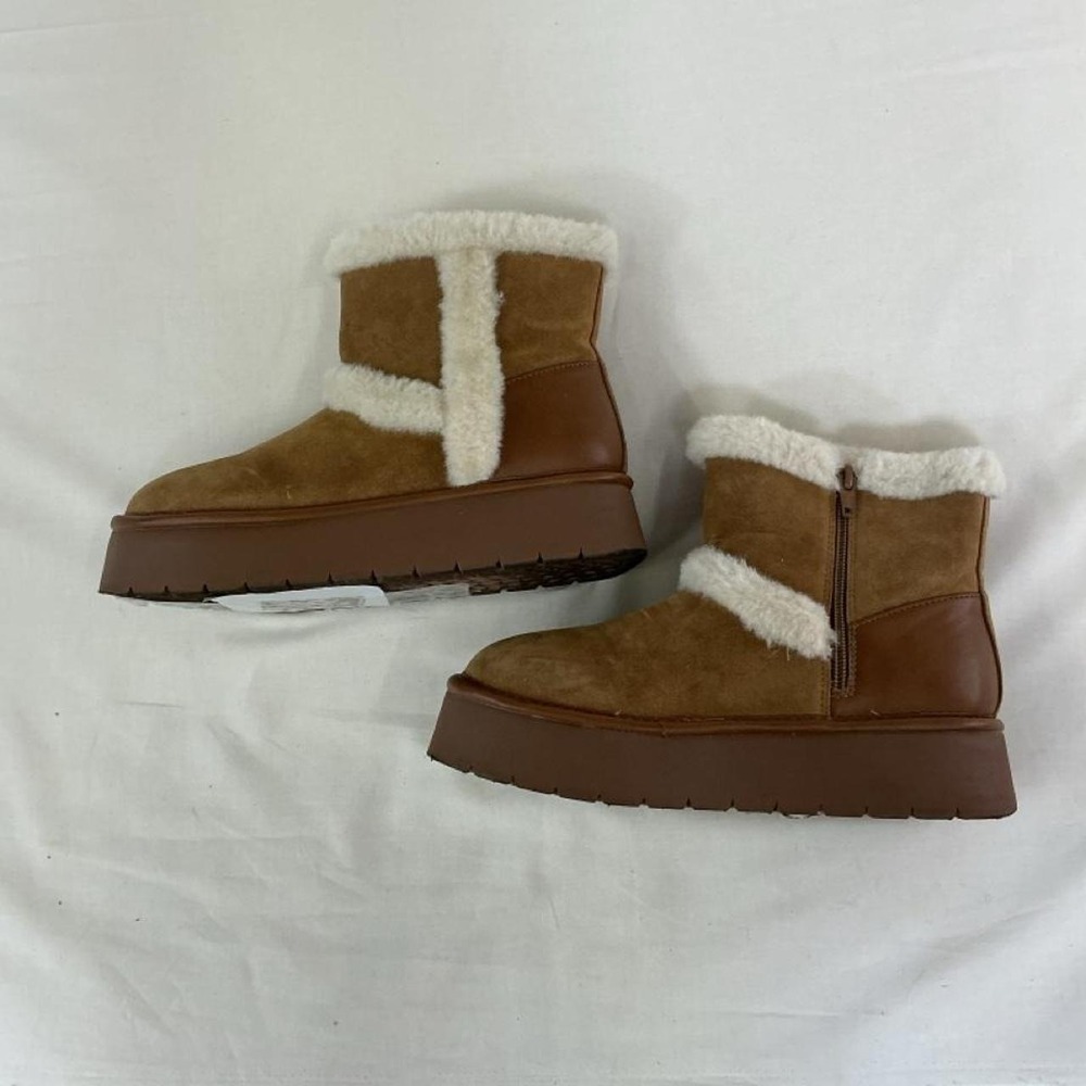 Brand new cozy platform boots